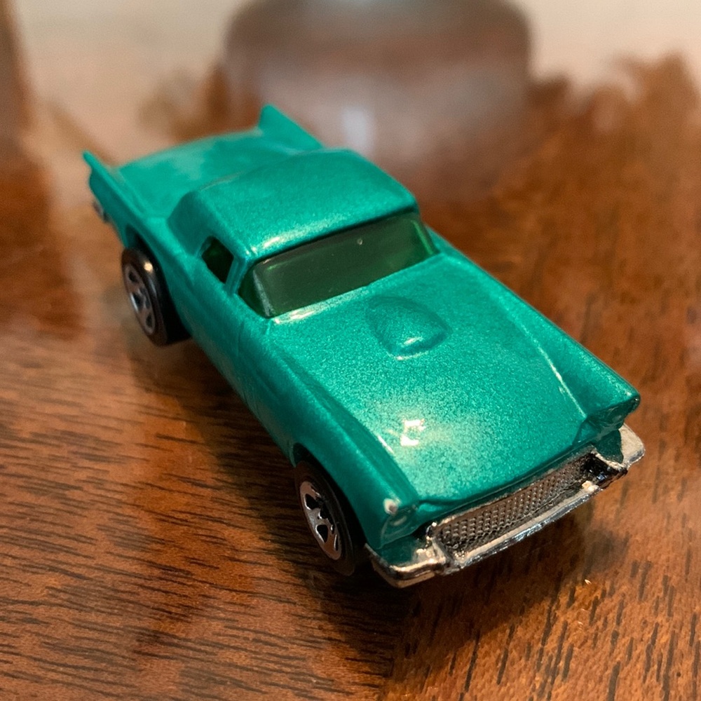 Hot Wheels 1957 Ford Thunderbird TBird Car Hotwheels Metal Diecast VTG 1977